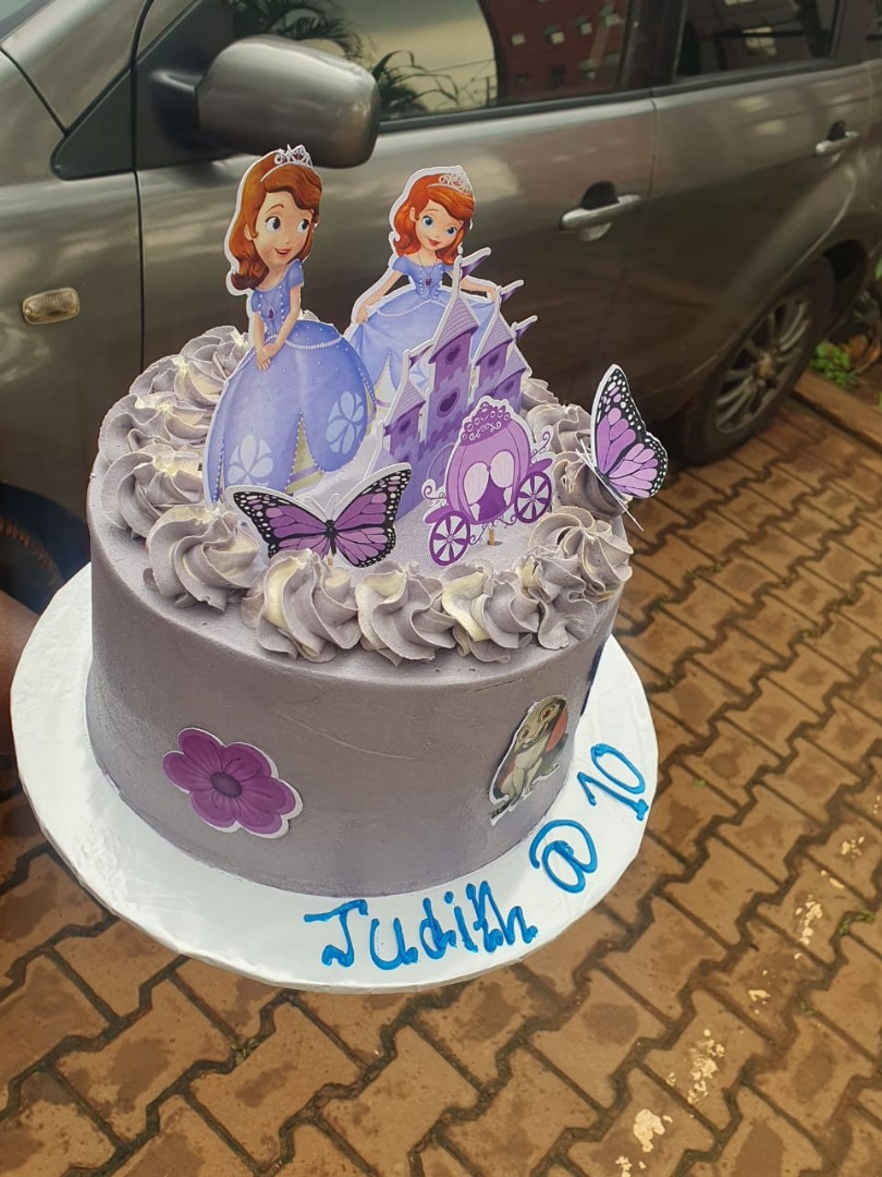 Custom Cakes
